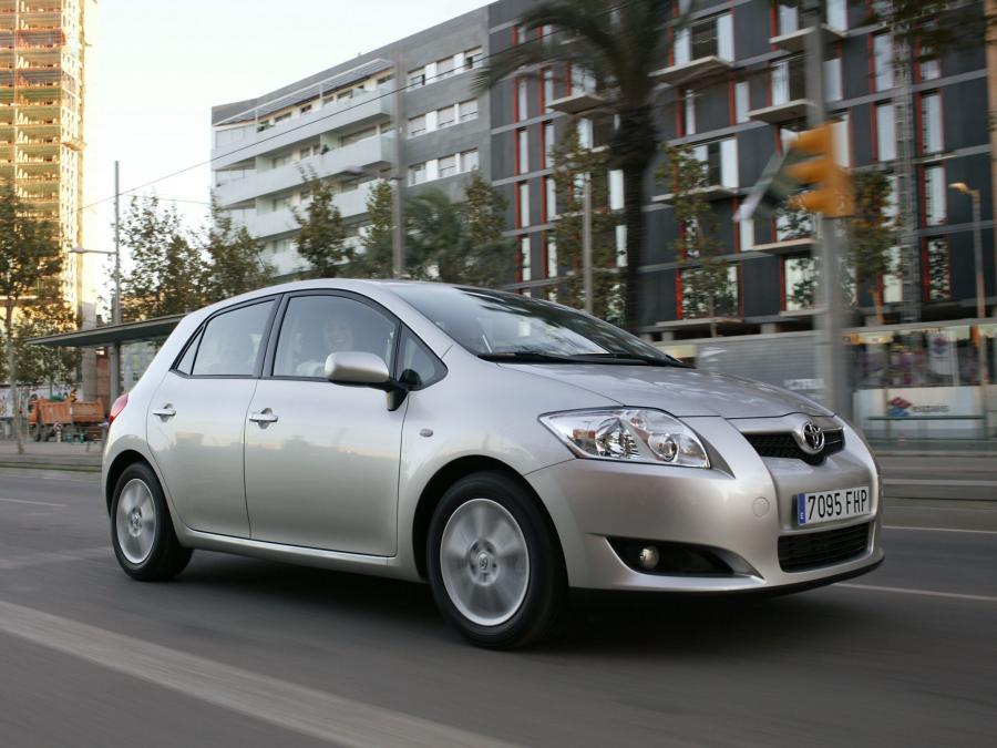  Toyota Auris 5-Door 2007 года  (фото 12 из 30)